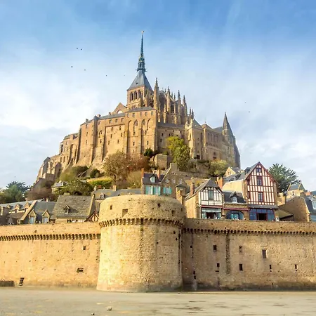 شقة Lumineux A Jullouville, Proche Plage, Avec Parking Et Wifi Gratuit - Fr-1-361-565