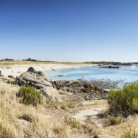 Apartment Lumineux A Jullouville, Proche Plage, Avec Parking Et Wifi Gratuit - Fr-1-361-565