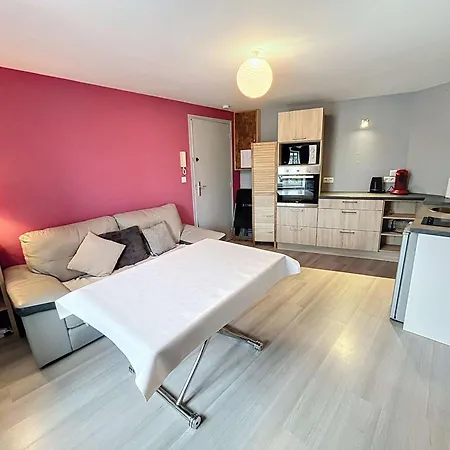 Appartement Lumineux A Jullouville, Proche Plage, Avec Parking Et Wifi Gratuit - Fr-1-361-565 *